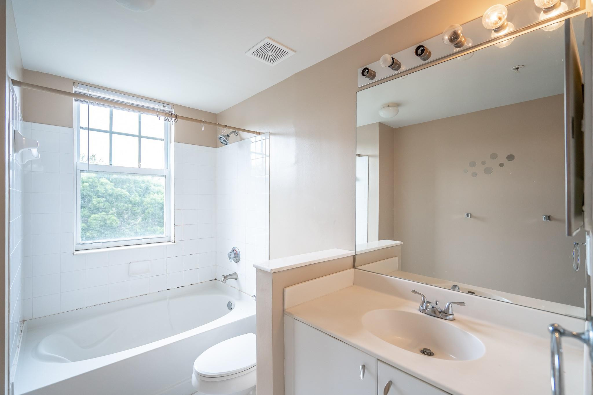 5800 West Sample Road, Unit 308 Coral Springs, FL 33067 - Photo 9 of 14 Photo 9