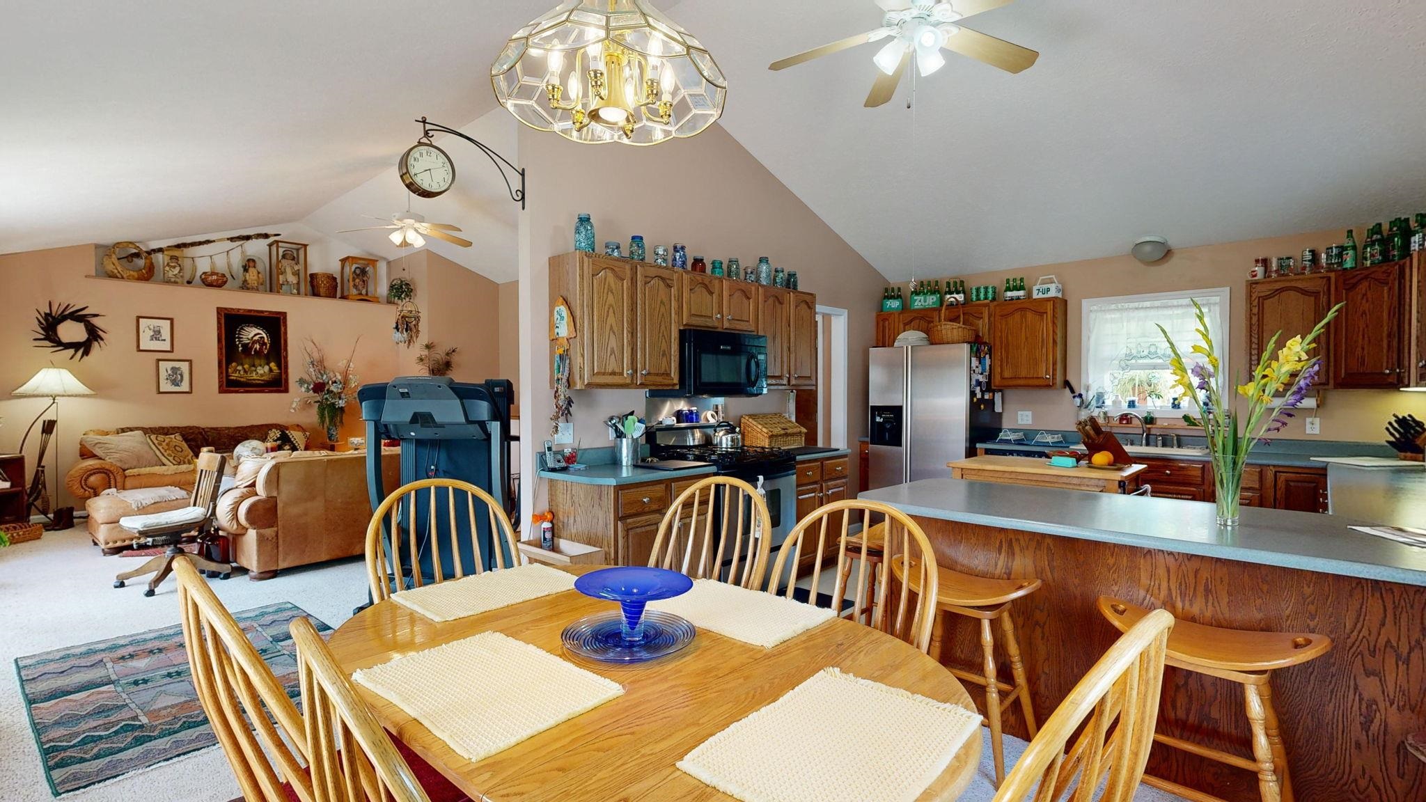 3907 West Wing Road Mount Pleasant, MI 48858 - Photo 8 of 57