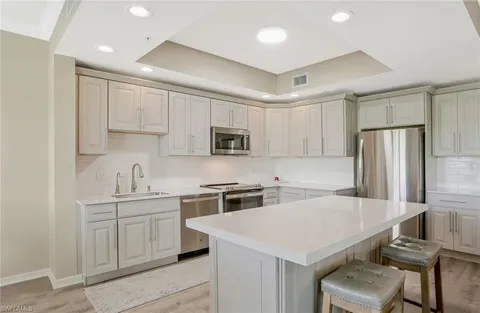 $450,000 | 3485 Laurelgreens Lane South, Unit 102, Naples, FL 34119