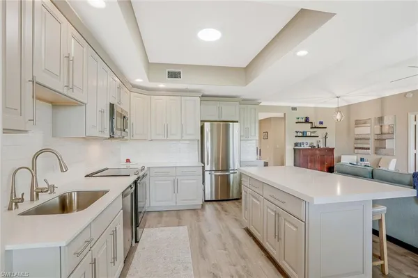 $450,000 | 3485 Laurelgreens Lane South, Unit 102, Naples, FL 34119