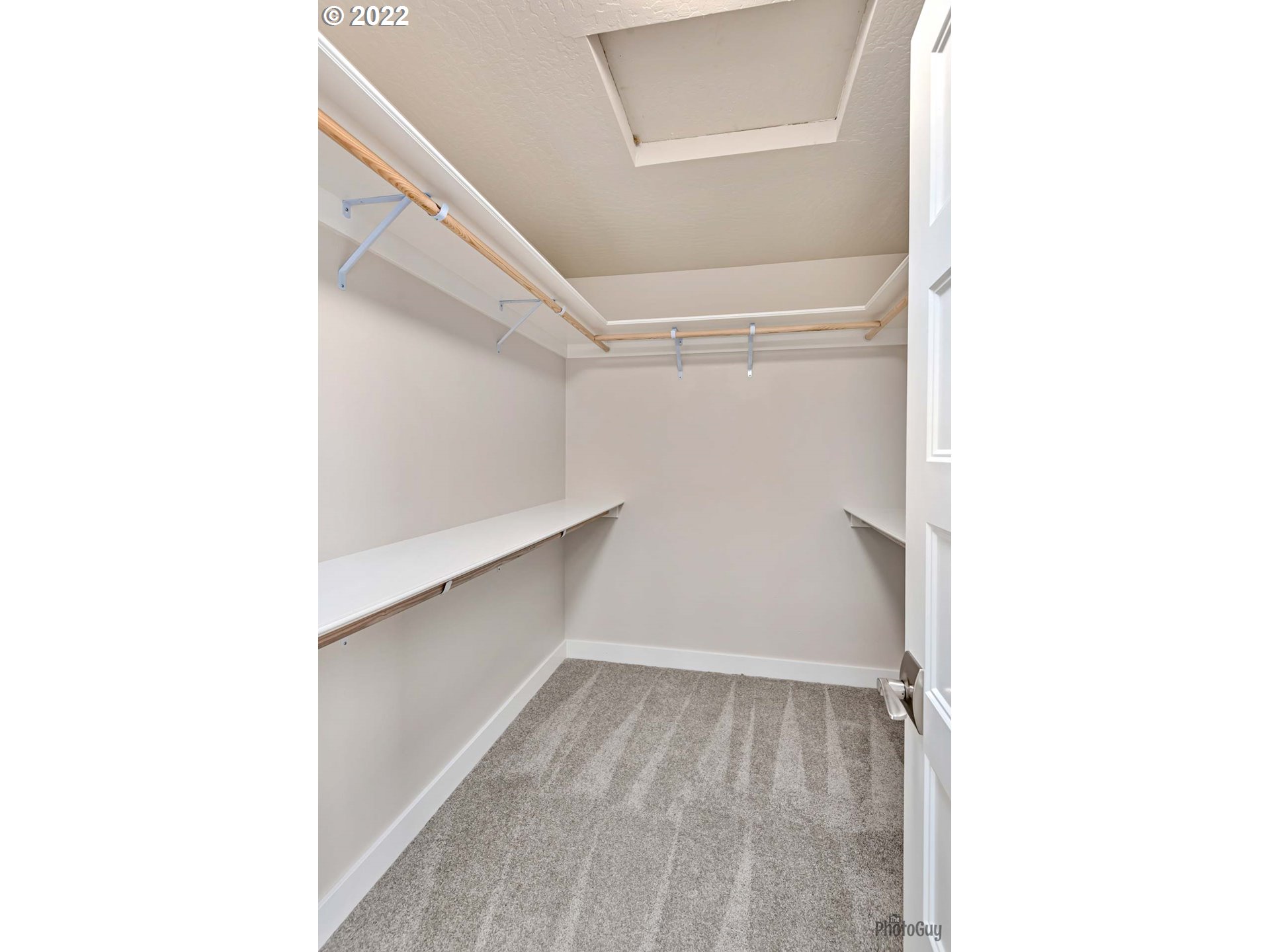 5319 High Banks Road Springfield, OR 97478 - Photo 21 of 32 a view of an empty room