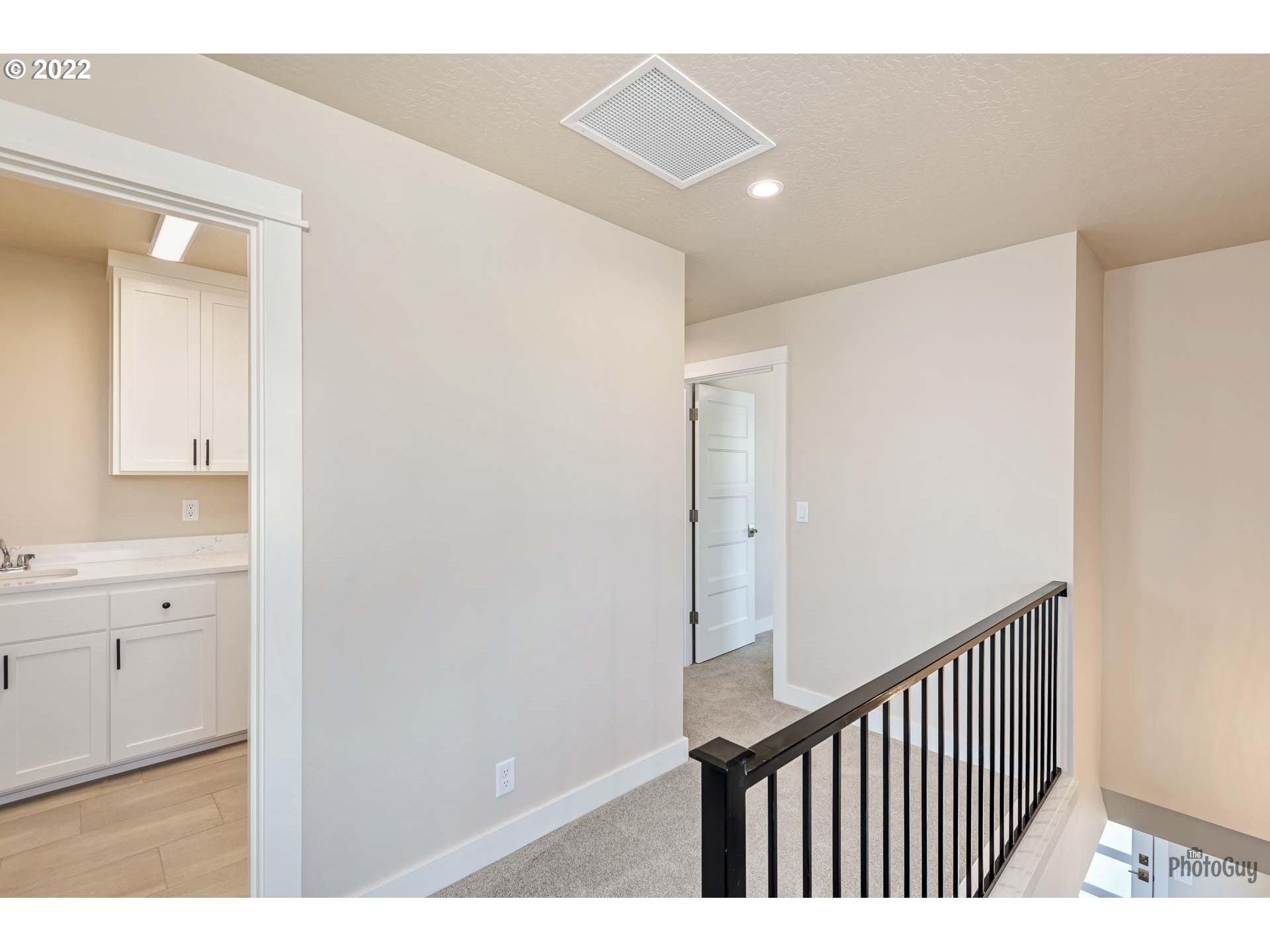 5319 High Banks Road Springfield, OR 97478 - Photo 22 of 32 a view of hallway with stairs