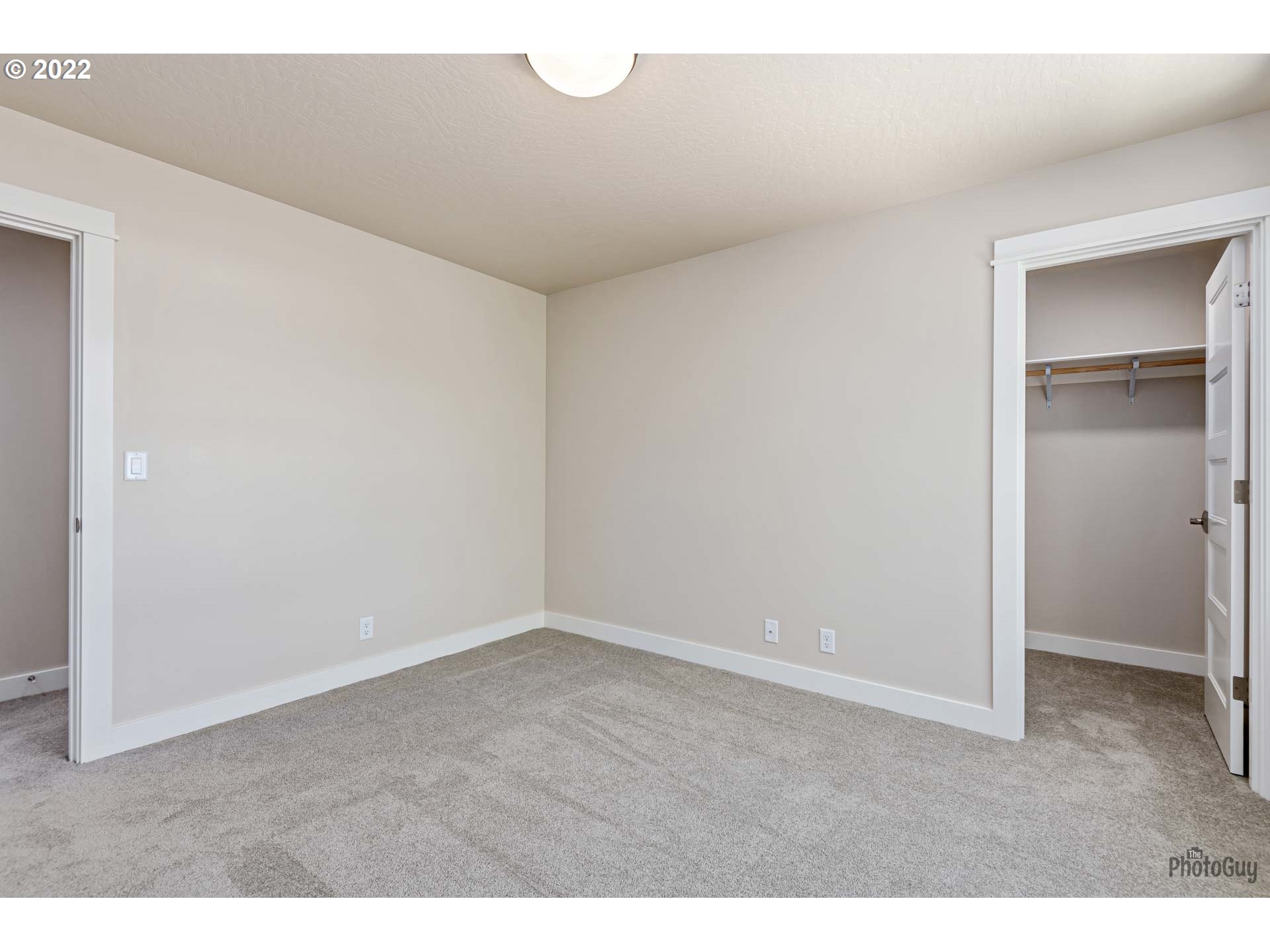 5319 High Banks Road Springfield, OR 97478 - Photo 26 of 32 a view of an empty room