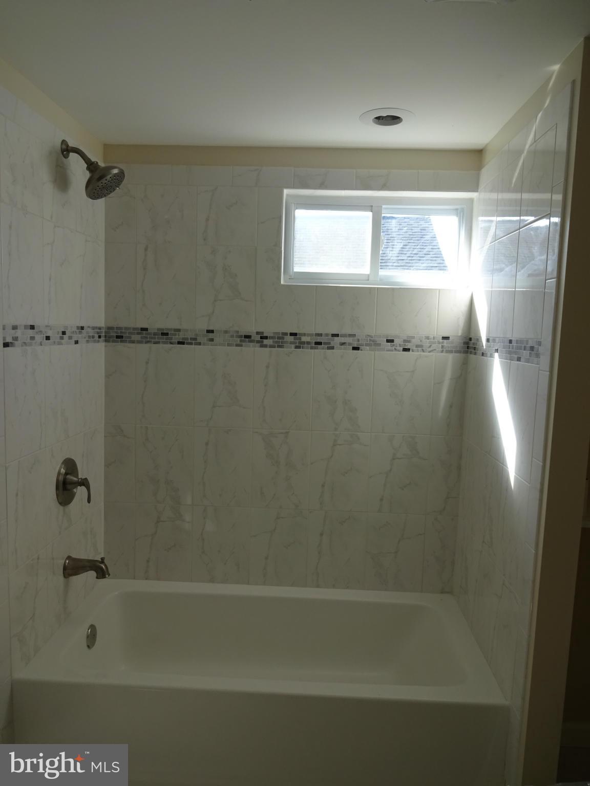 6 Chandelle Road Baltimore, MD 21220 - Photo 11 of 13 Bath (Master)