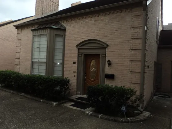 $2,950 | 2219 Nantucket Drive, Houston, TX 77057