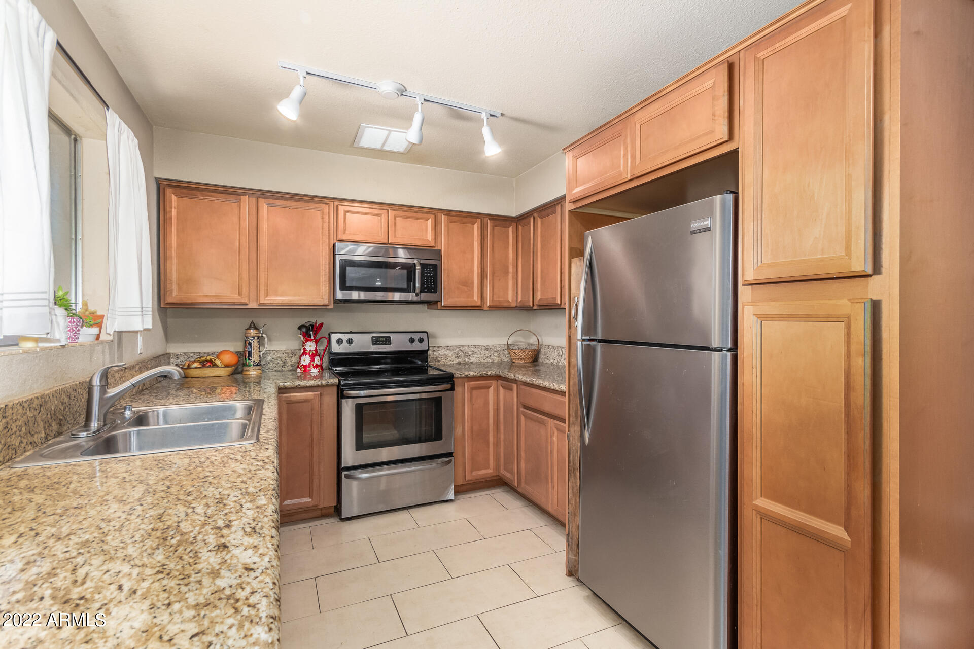 2501 West Bloomfield Road Phoenix, AZ 85029 - Photo 15 of 30 0013-14 - Bloomfield 2501