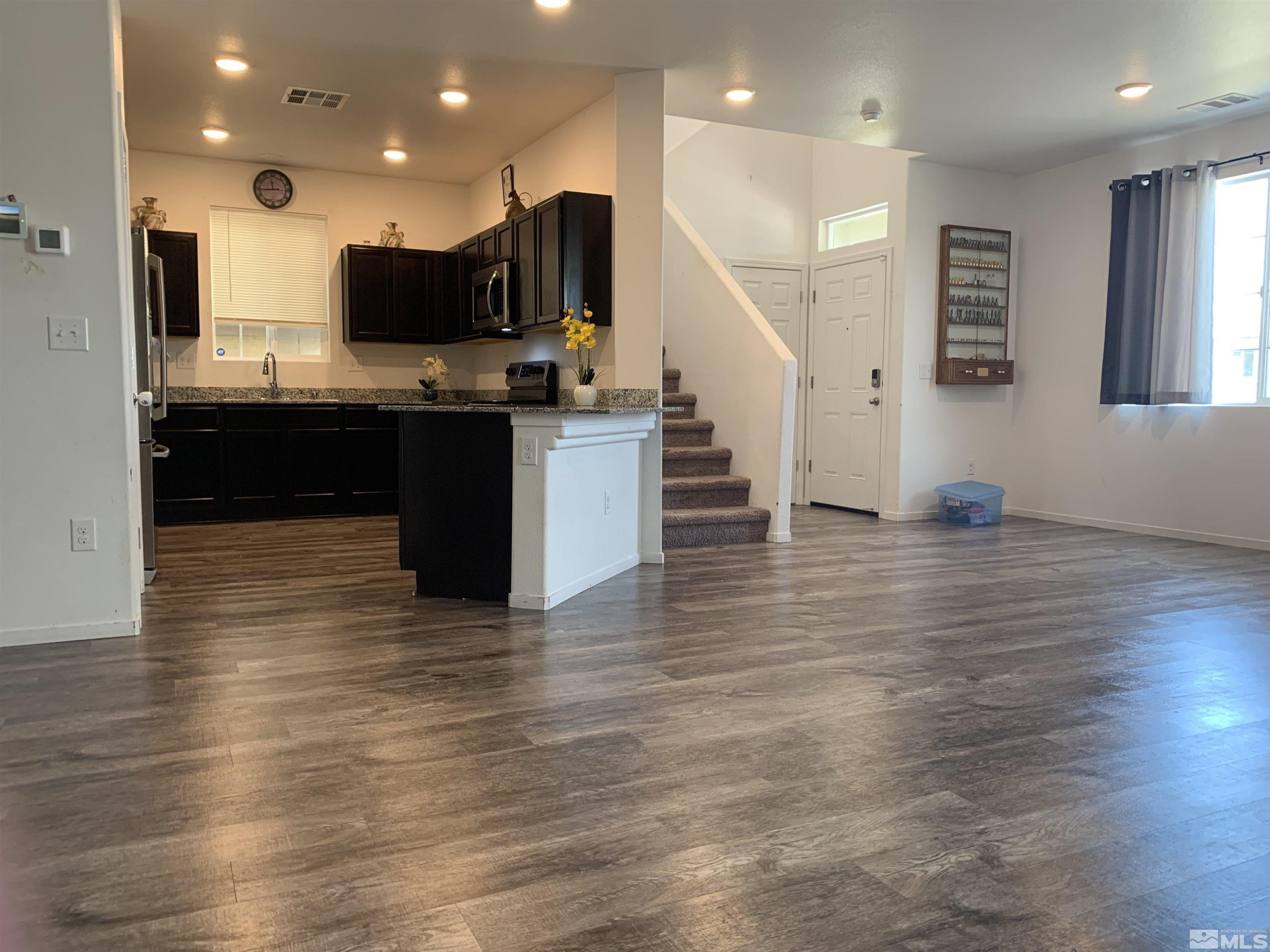 9626 Windjammer Way Reno, NV 89506 - Photo 6 of 23 Photo 6
