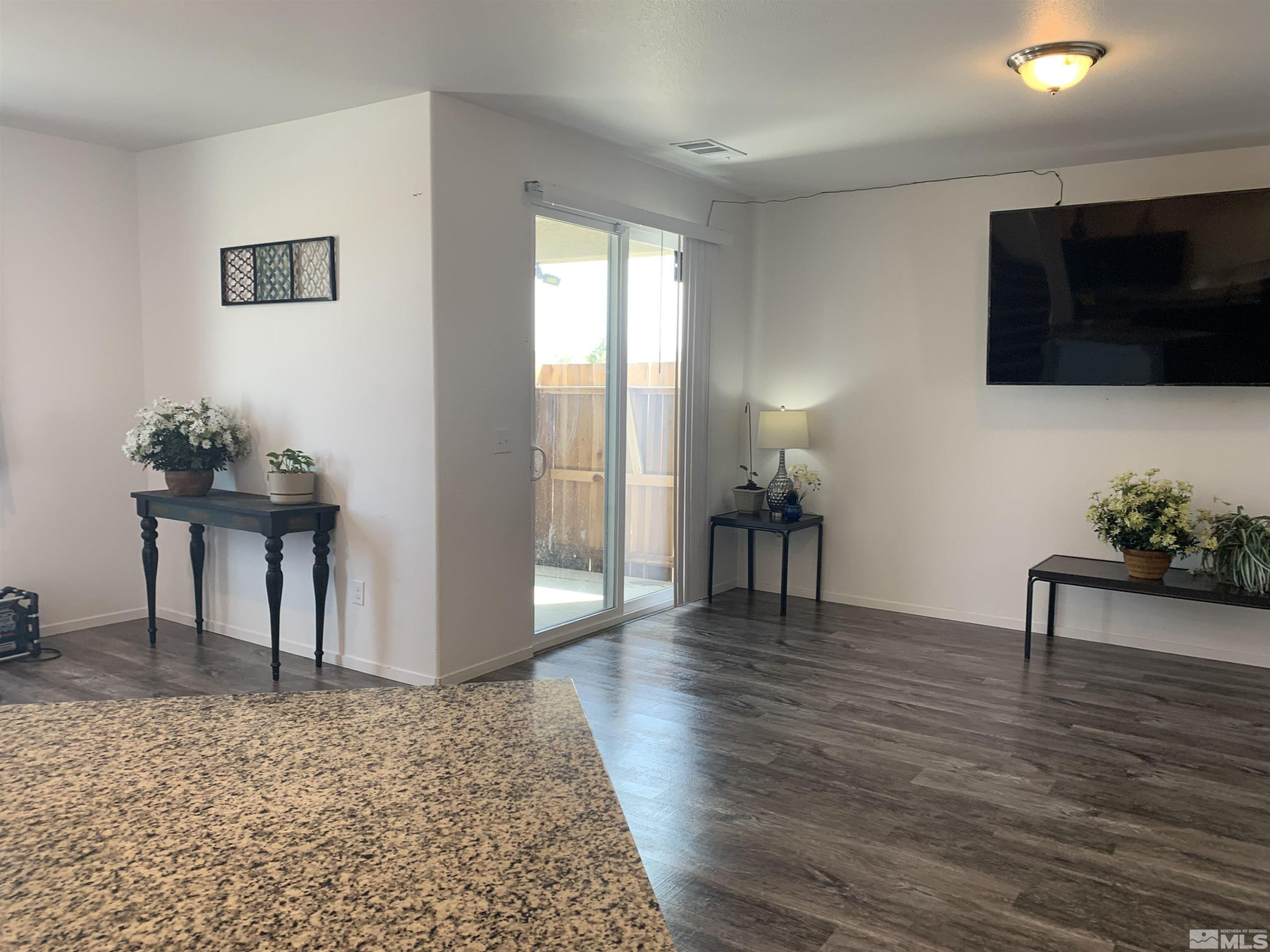 9626 Windjammer Way Reno, NV 89506 - Photo 8 of 23 Photo 8