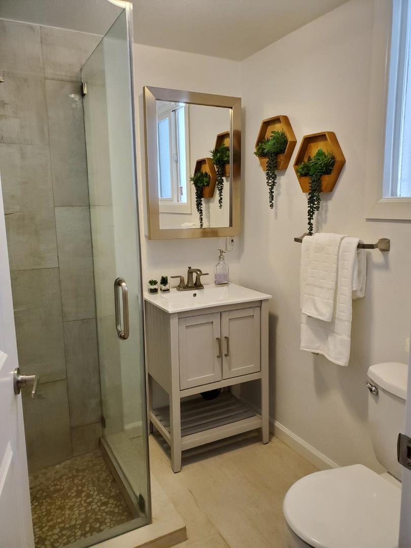 1466 Frances Road San Pablo, CA 94806 - Photo 9 of 21 Gallery Image 9