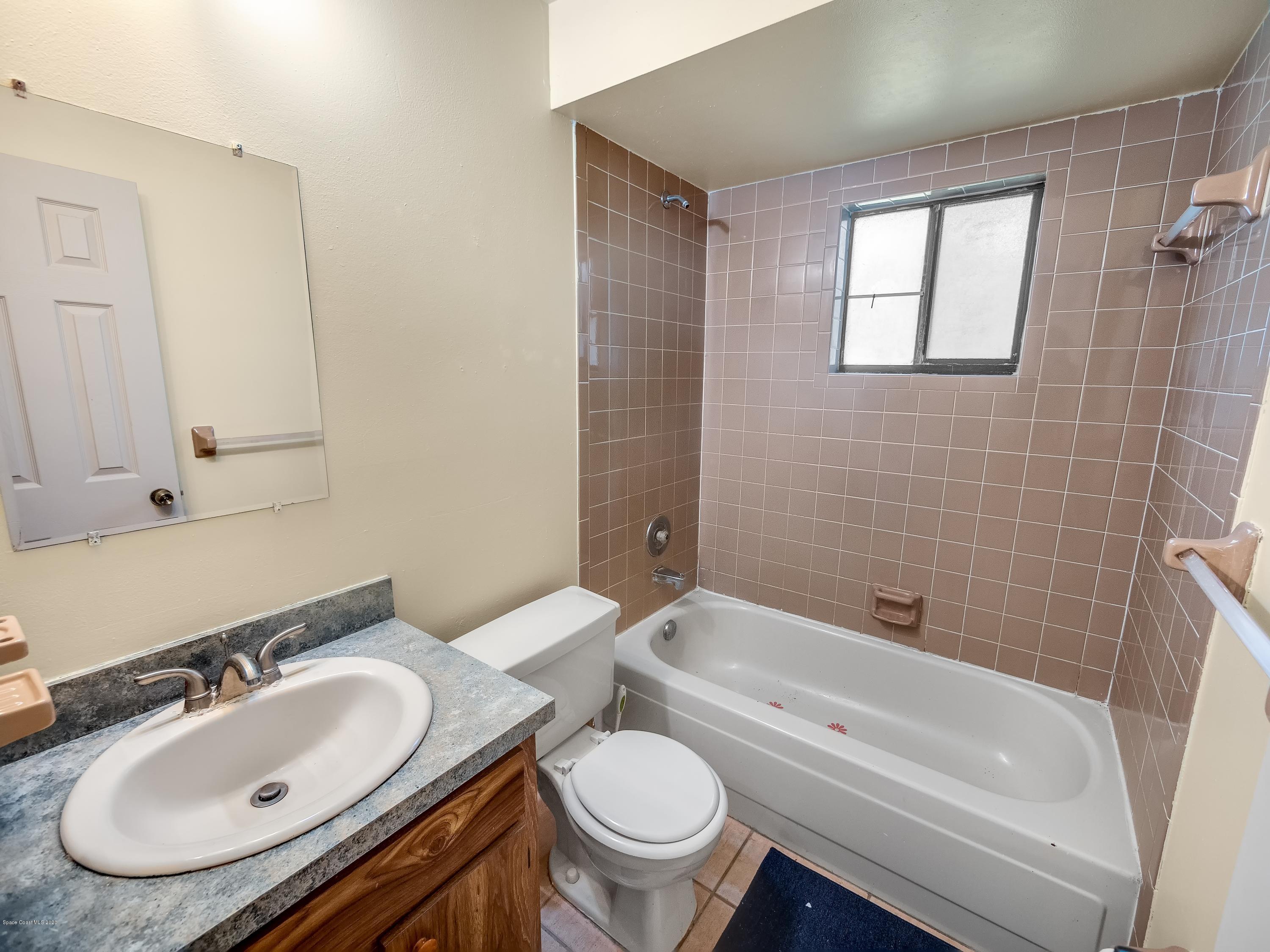 442 Wayland Road Southwest Palm Bay, FL 32908 - Photo 10 of 12 442-wayland-009