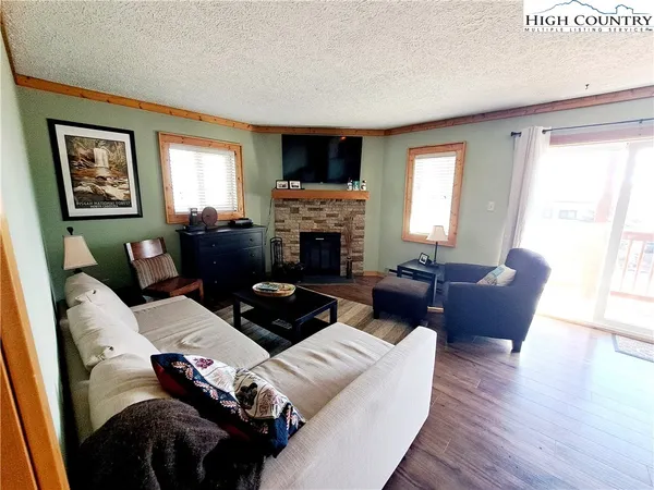 $375,000 | 103 Sugar Ski Drive, Unit 311, Sugar Mountain, NC 28604