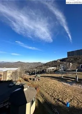 $375,000 | 103 Sugar Ski Drive, Unit 311, Sugar Mountain, NC 28604