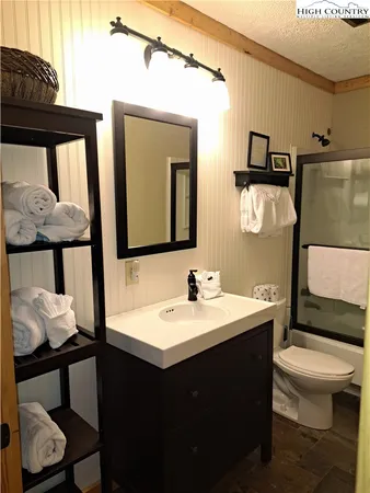 $375,000 | 103 Sugar Ski Drive, Unit 311, Sugar Mountain, NC 28604