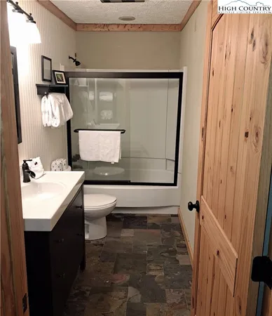 $375,000 | 103 Sugar Ski Drive, Unit 311, Sugar Mountain, NC 28604