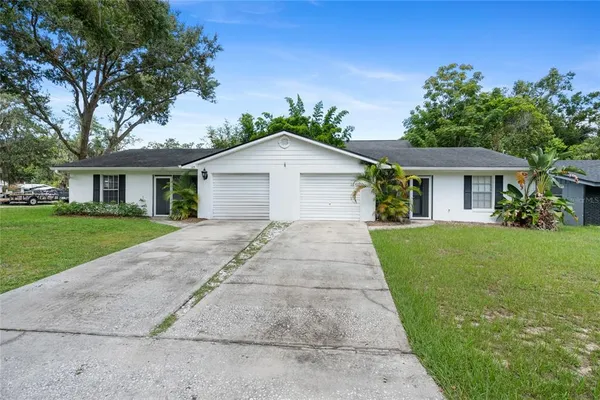$550,000 | 125 North Rhodes Street, Mount Dora, FL 32757