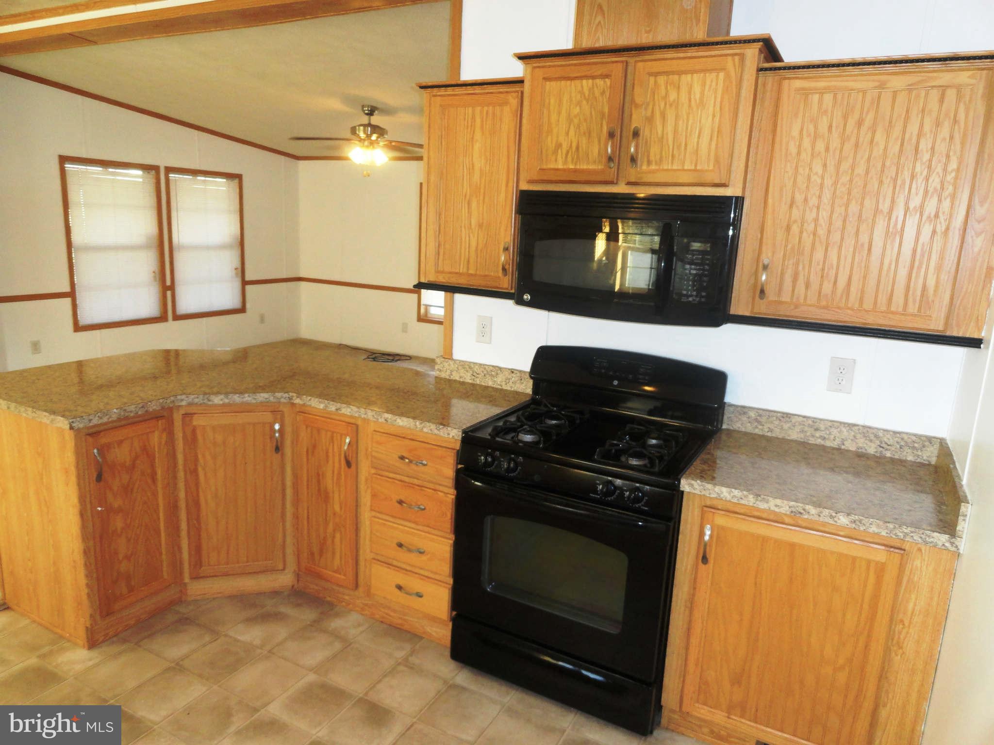 8601 Temple Hill Road, Unit 3 Temple Hills, MD 20748 - Photo 5 of 22 Kitchen