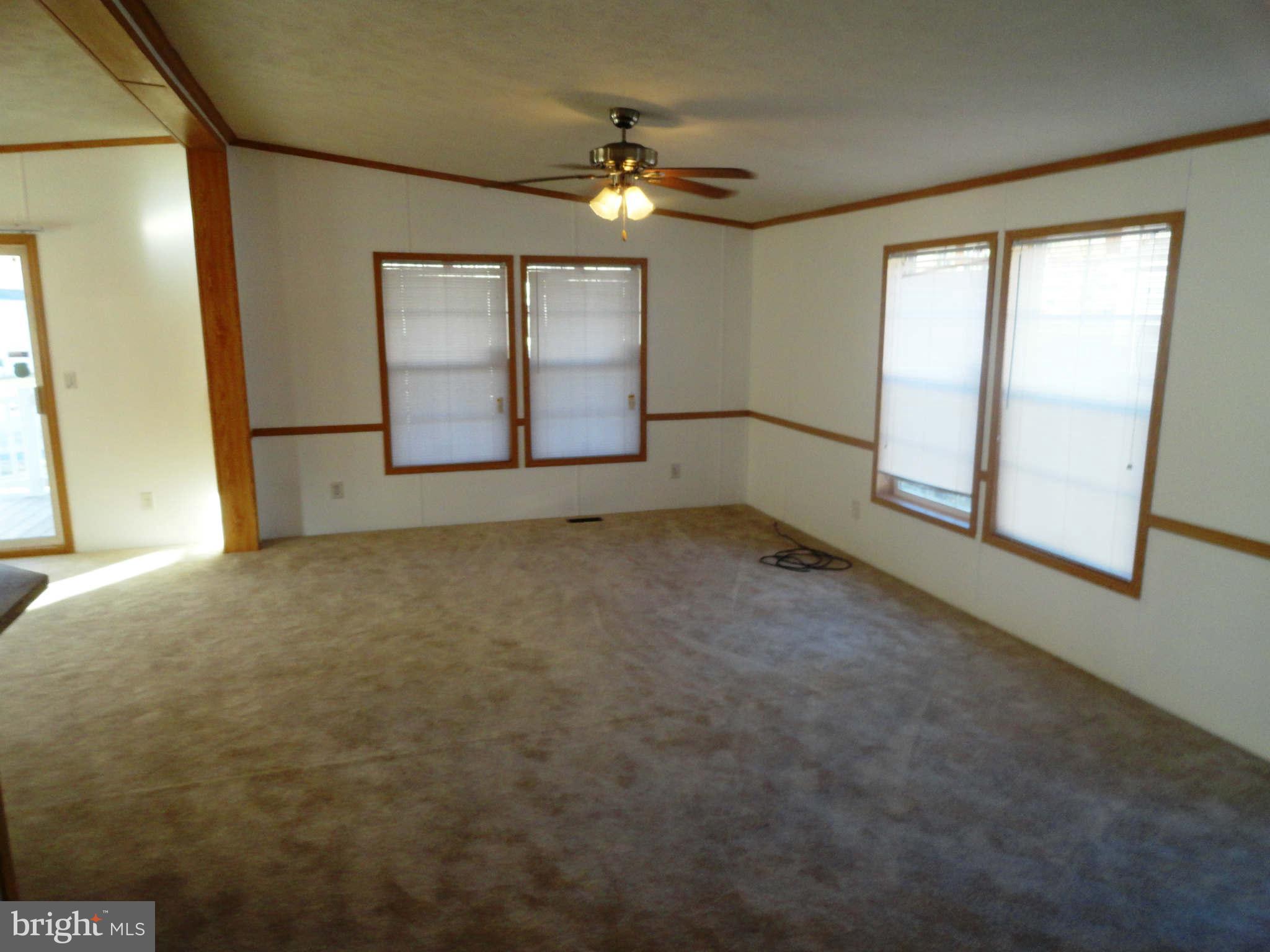 8601 Temple Hill Road, Unit 3 Temple Hills, MD 20748 - Photo 8 of 22 Living Room