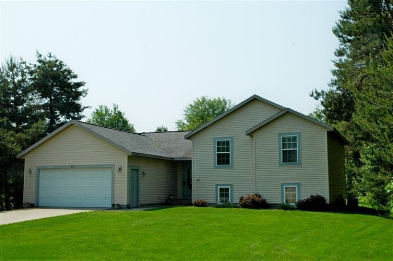 3251 Rambling Brook Road Muskegon, MI 49444 - Photo 1 of 24 Primary Photo