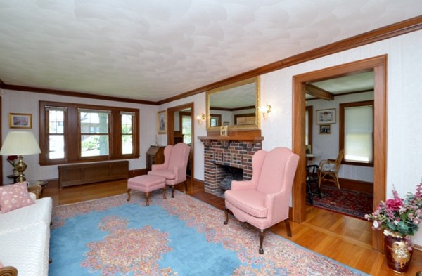 16 Bay State Road Belmont, MA 02478 - Photo 8 of 26 Gallery Image 8