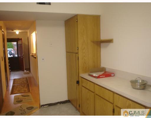 7902 Hana Road Edison, NJ 08817 - Photo 4 of 5