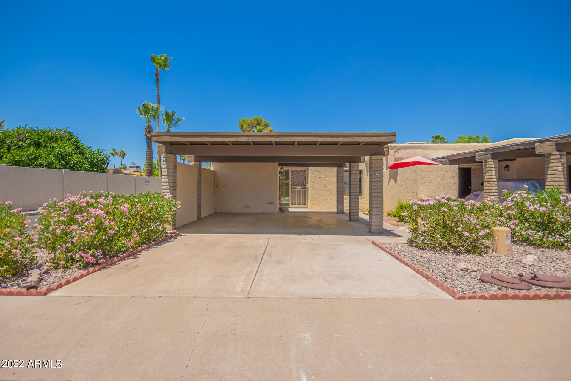 24 West Griswold Road Phoenix, AZ 85021 - Photo 1 of 11 0001-01-Griswold