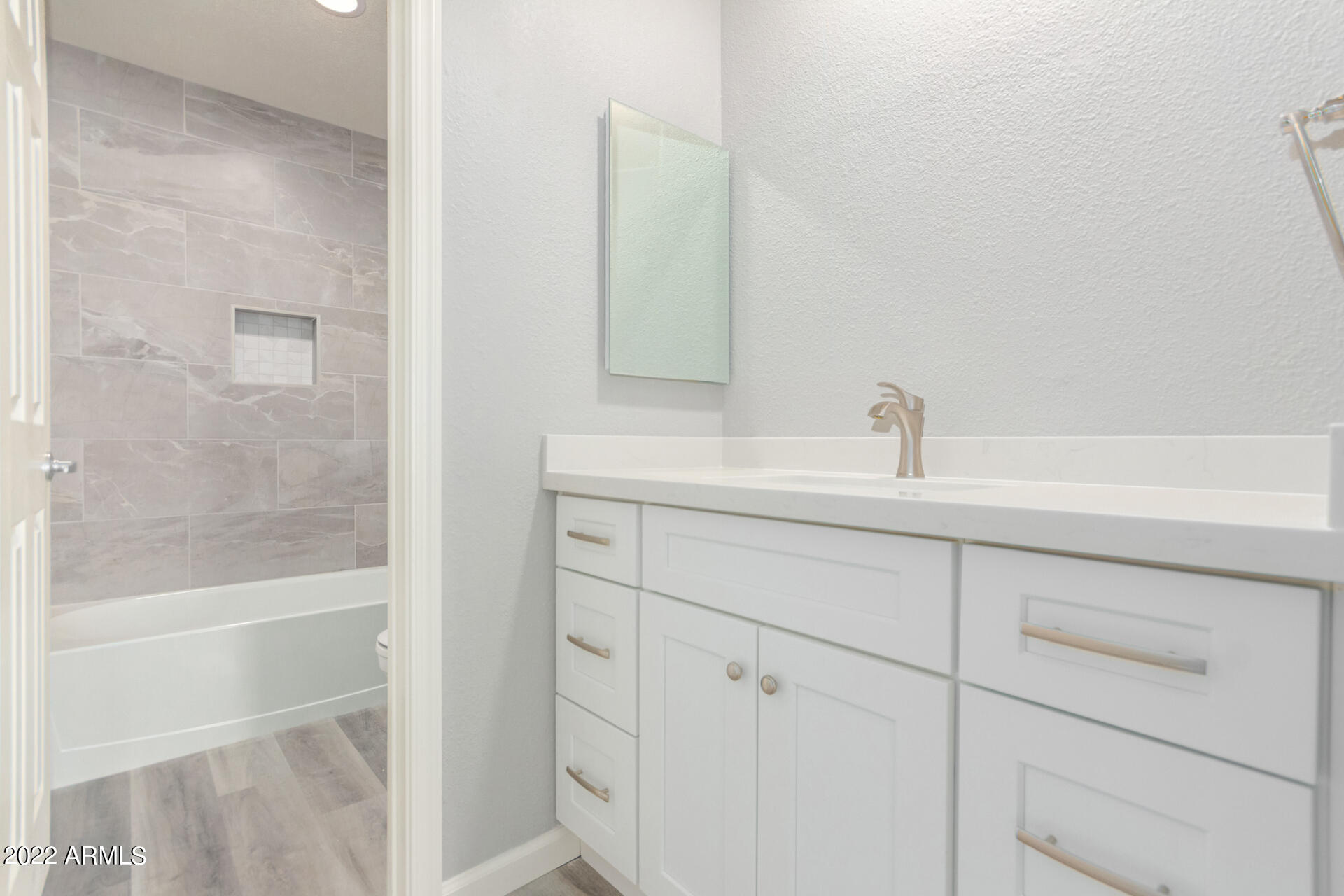 24 West Griswold Road Phoenix, AZ 85021 - Photo 5 of 11 0021-21-Griswold