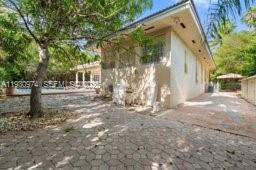 12982 Southwest 27th Street Miami, FL 33175 - Photo 41 of 43 a view of outdoor space and yard