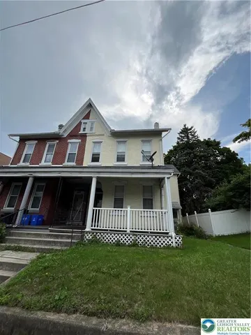 a view of outdoor space yard and deck