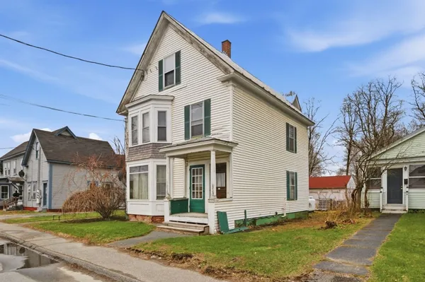 $235,000 | 39 Highland Street, Haverhill, NH 03785