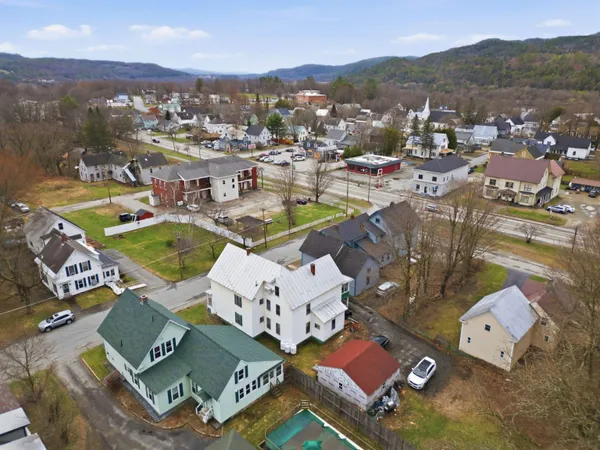$235,000 | 39 Highland Street, Haverhill, NH 03785