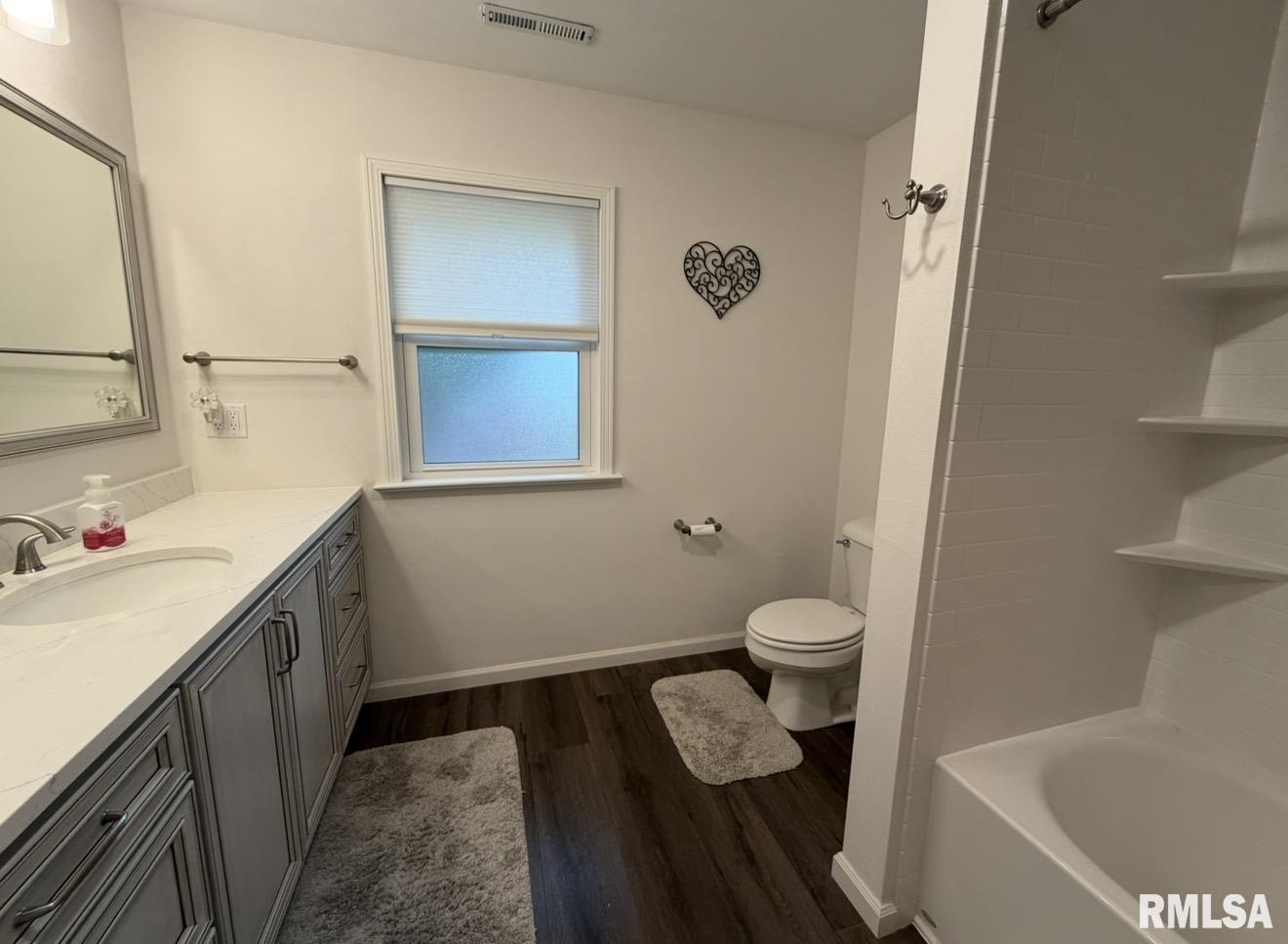 4042 North Brookmont Road Peoria, IL 61614 - Photo 13 of 21