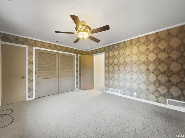 $185,000 | 4042 North Brookmont Road, Peoria, IL 61614