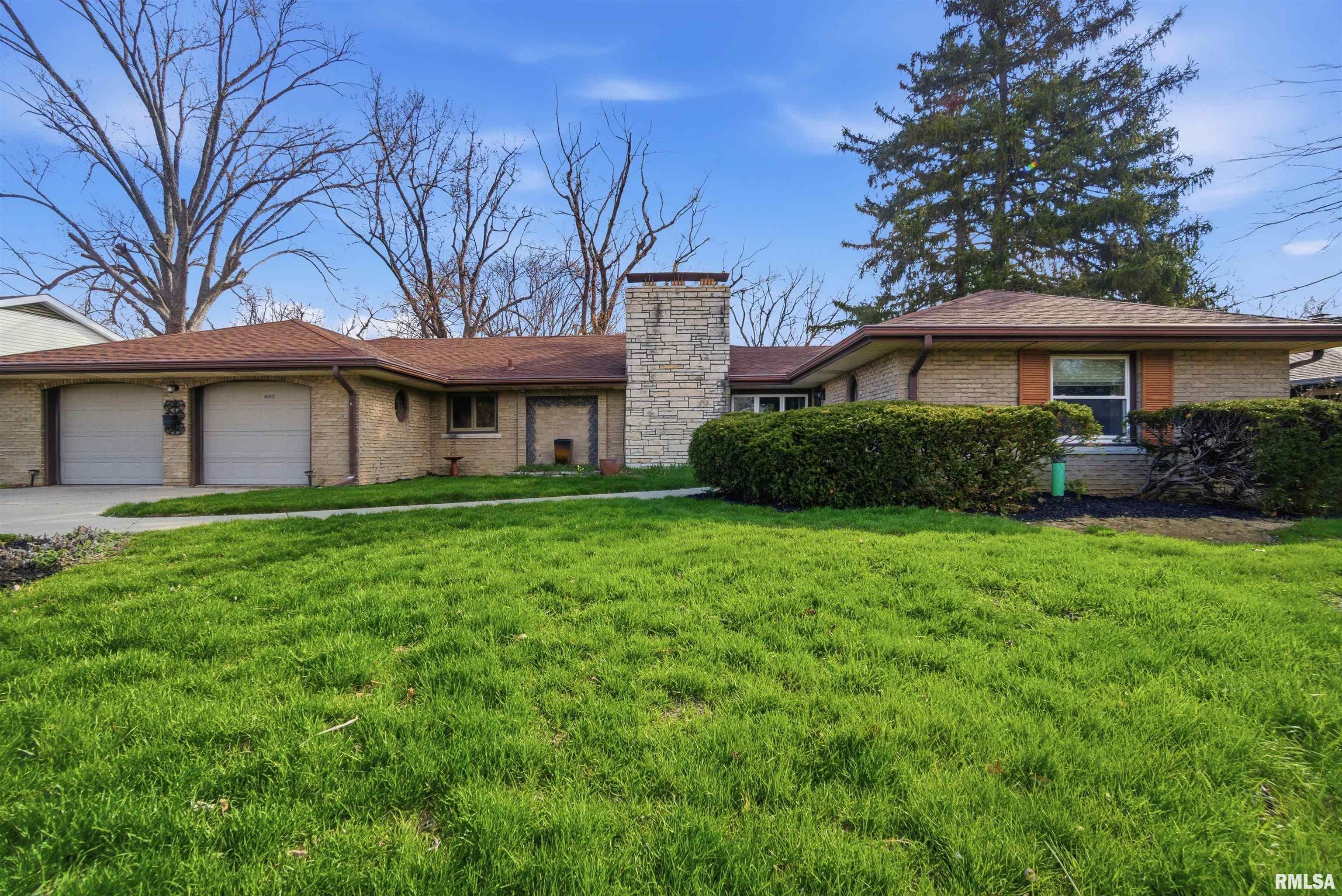 4042 North Brookmont Road Peoria, IL 61614 - Photo 2 of 35 Gallery Image 2