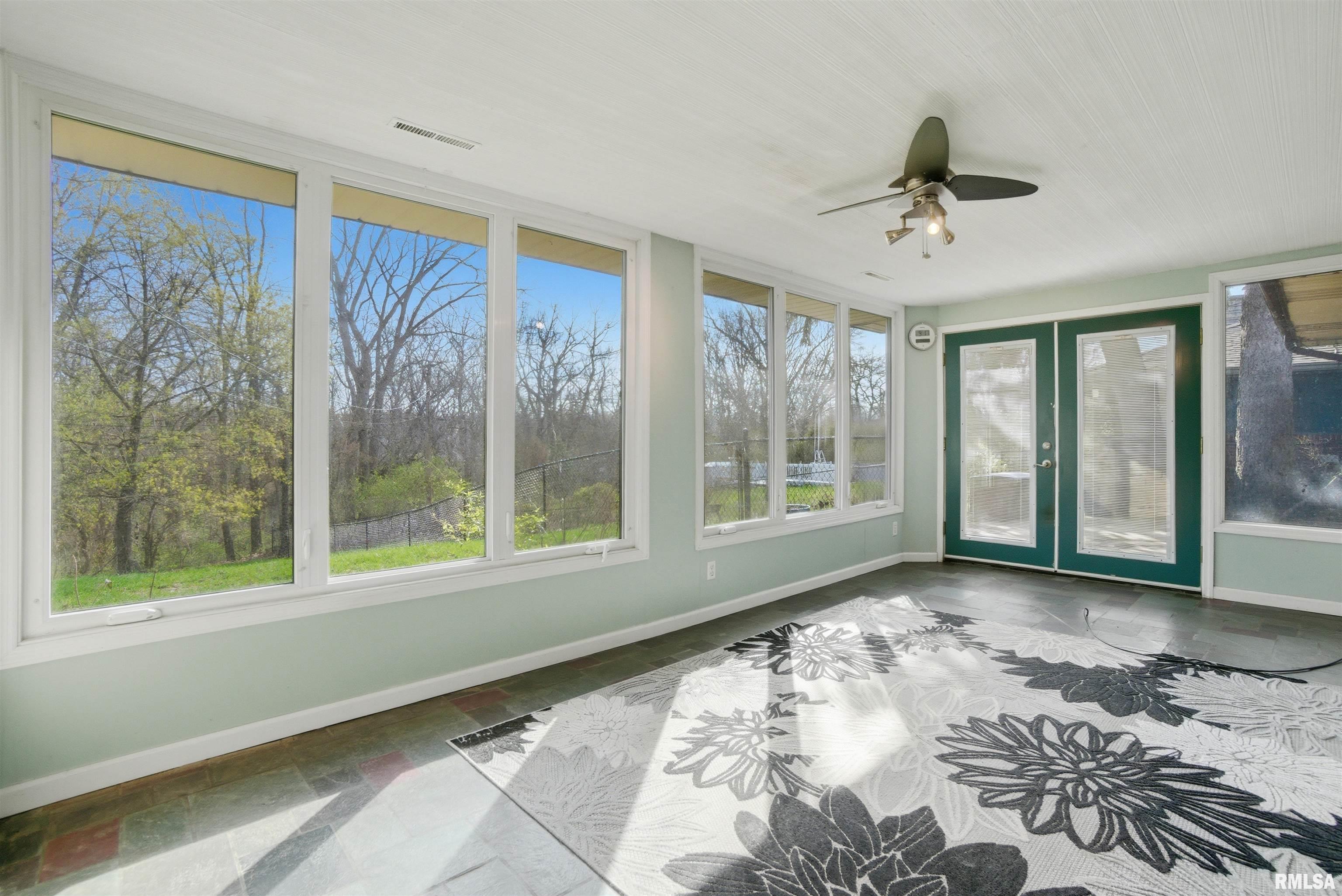 4042 North Brookmont Road Peoria, IL 61614 - Photo 23 of 35 Gallery Image 23