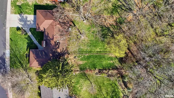 $185,000 | 4042 North Brookmont Road, Peoria, IL 61614
