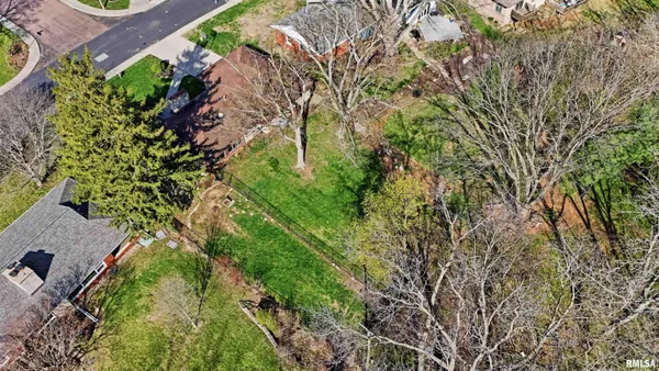 $185,000 | 4042 North Brookmont Road, Peoria, IL 61614