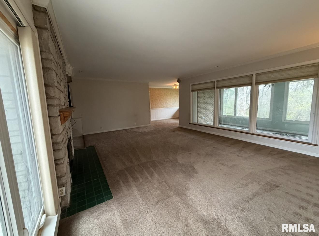 4042 North Brookmont Road Peoria, IL 61614 - Photo 6 of 21