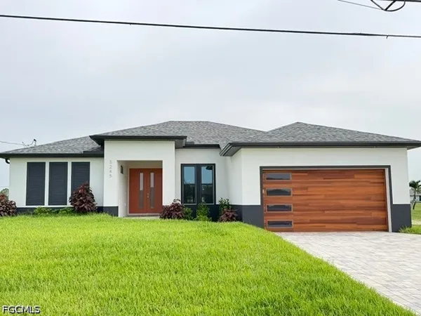 $2,400 | 3245 Gulfstream Parkway, Cape Coral, FL 33993