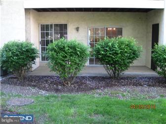 149 Valley Stream Lane Chesterbrook, PA 19087 - Photo 5 of 11 Exterior Back