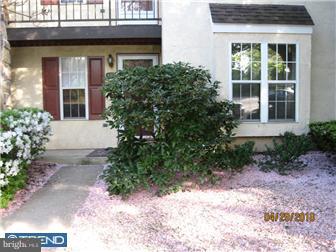 149 Valley Stream Lane Chesterbrook, PA 19087 - Photo 6 of 11 Exterior Front