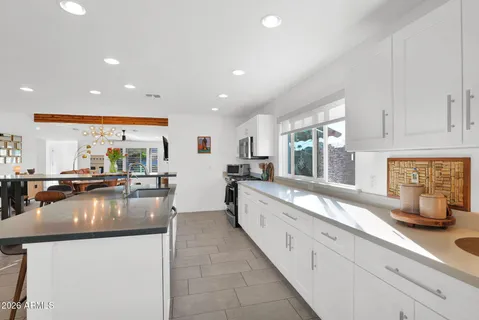 $875,000 | 6702 North 13th Street, Phoenix, AZ 85014