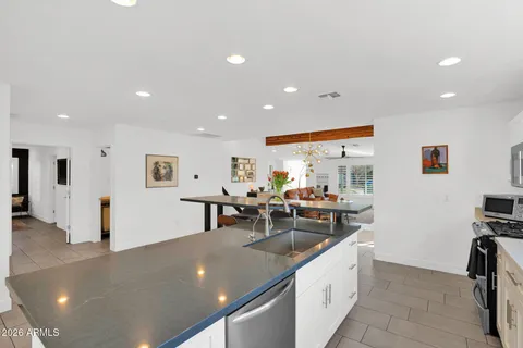 $875,000 | 6702 North 13th Street, Phoenix, AZ 85014