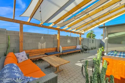 $875,000 | 6702 North 13th Street, Phoenix, AZ 85014