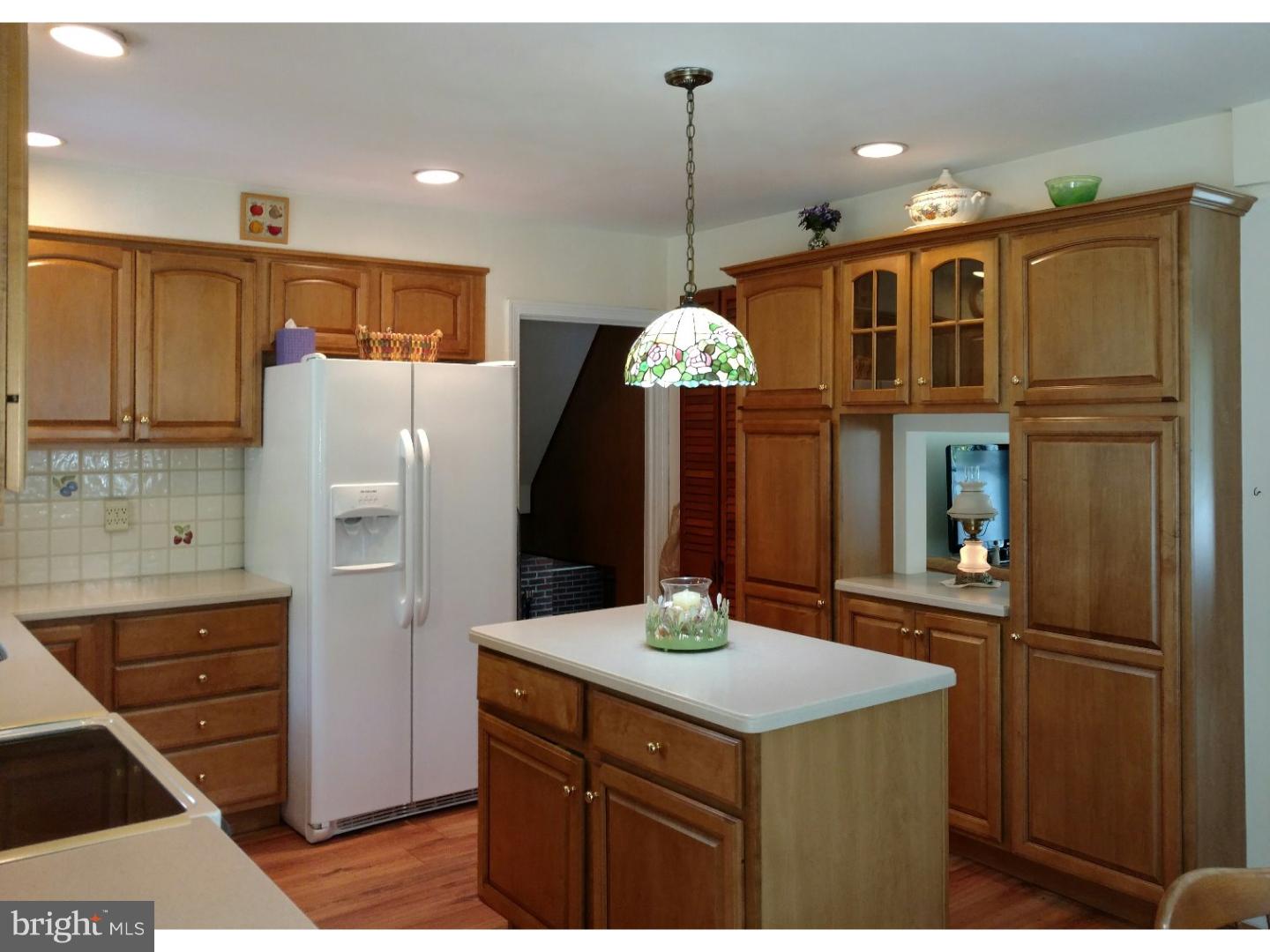 1008 Cedarbrook Road Cherry Hill, NJ 08034 - Photo 2 of 10 Gallery Image 2