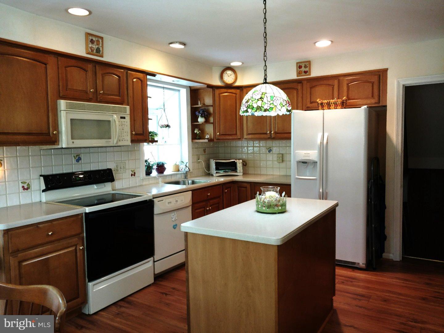 1008 Cedarbrook Road Cherry Hill, NJ 08034 - Photo 3 of 10 Gallery Image 3