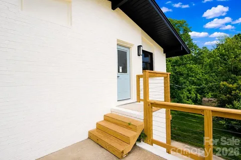 $650,000 | 3320 Winterfield Place, Charlotte, NC 28205