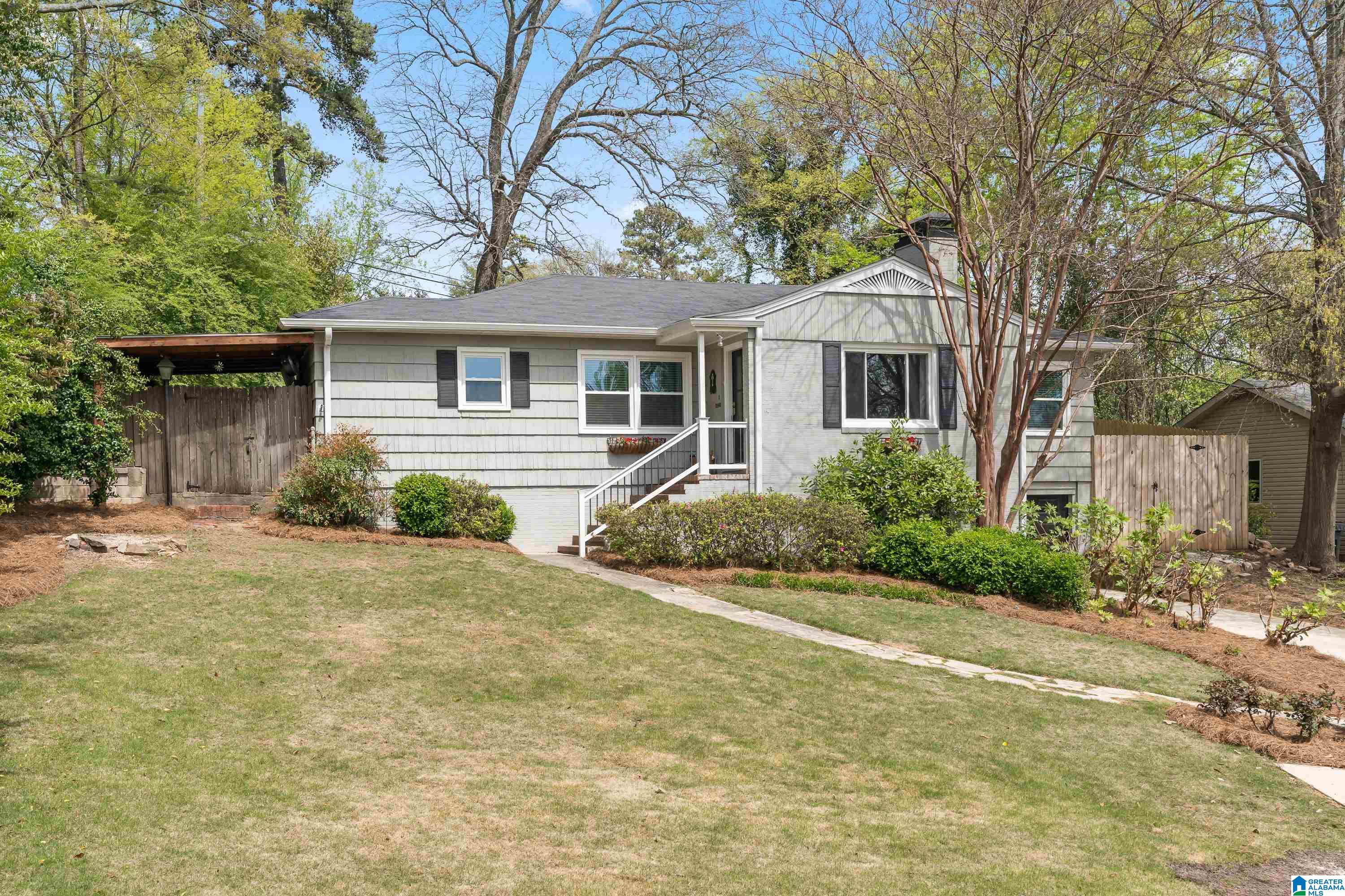 2000 Hickory Road Vestavia Hills, AL 35216 - Photo 3 of 36