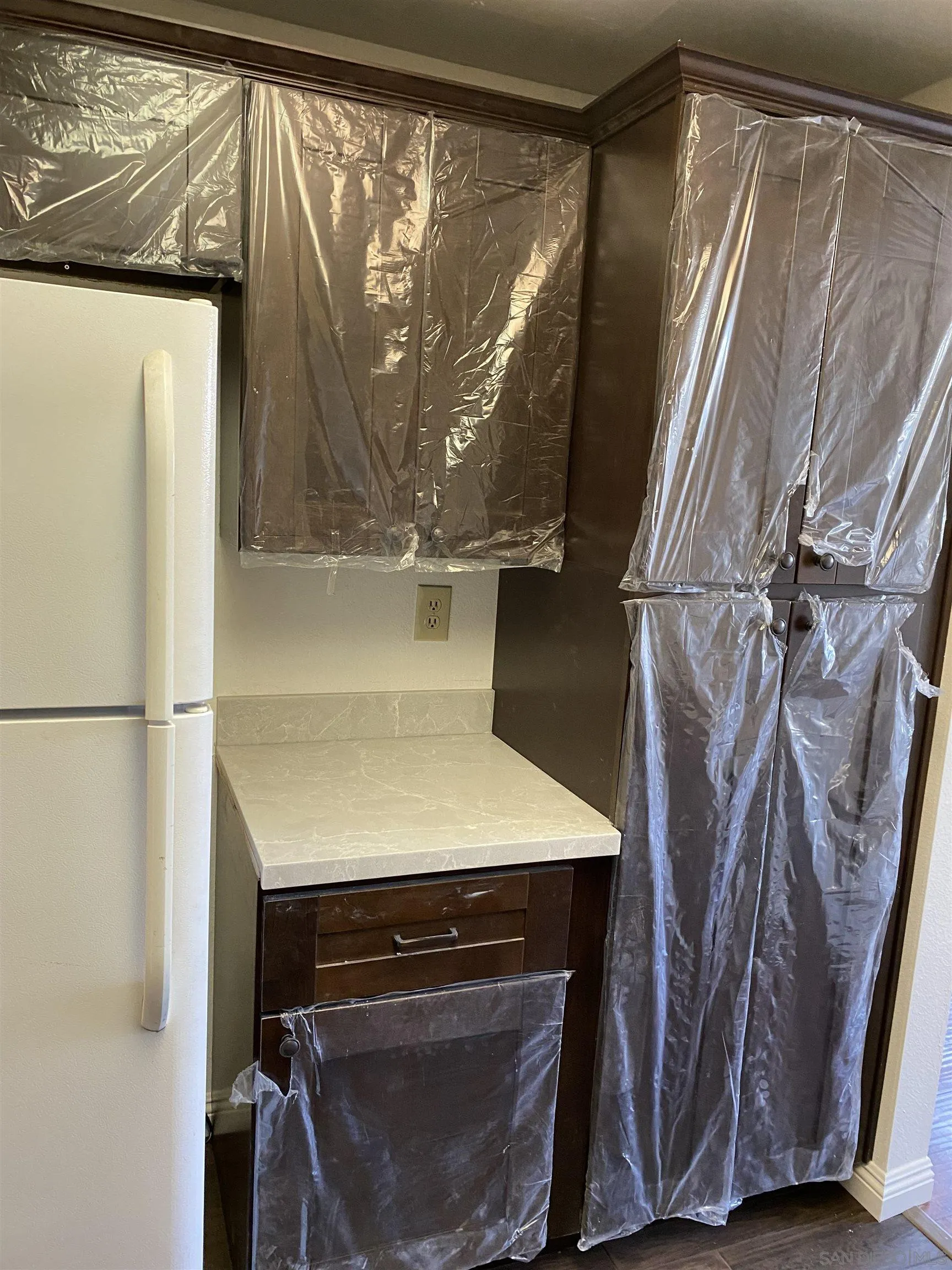 514 Jamacha Road, Unit 24J El Cajon, CA 92019 - Photo 11 of 32 a bathroom with a sink and a mirror