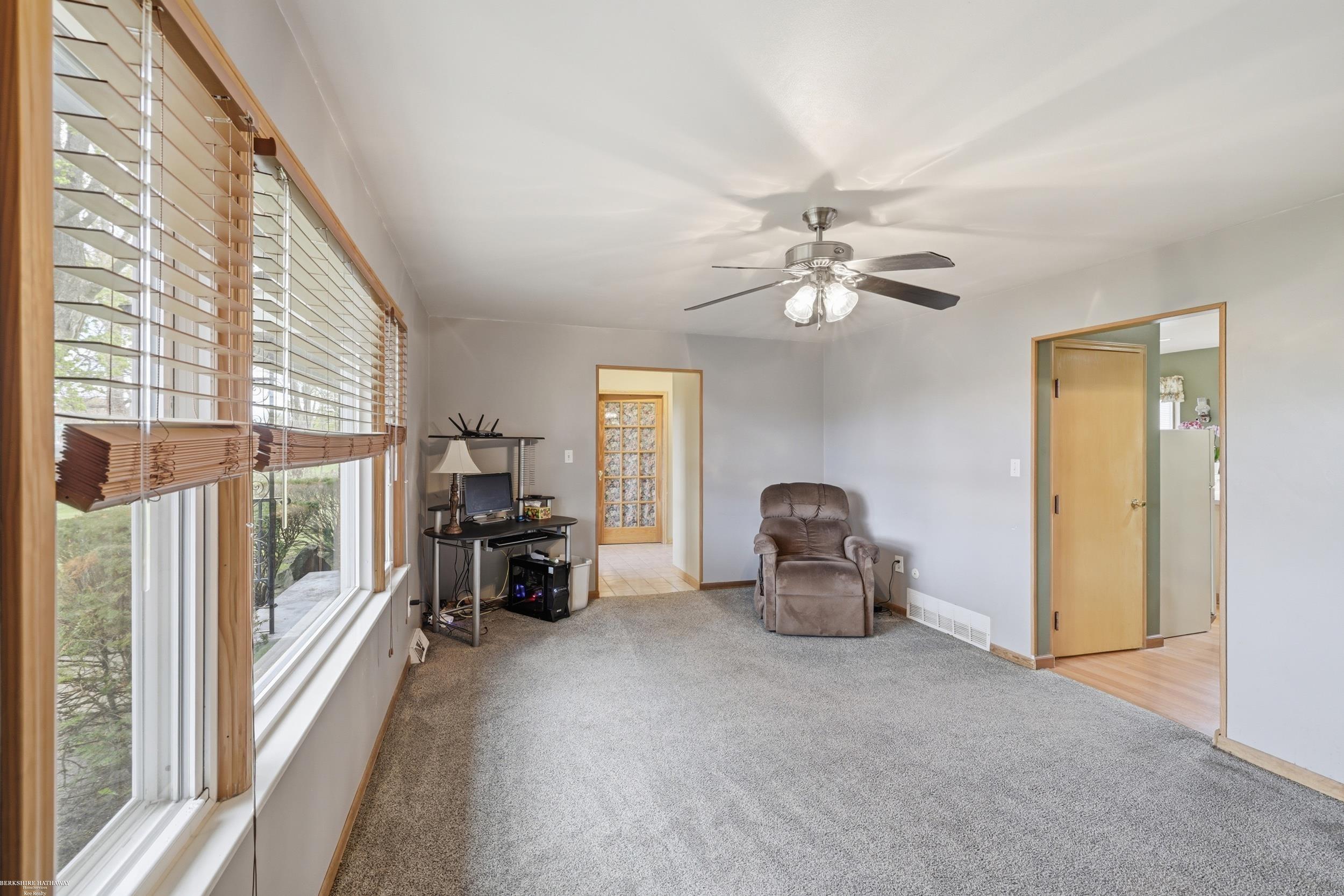 46700 Tilch Road Macomb, MI 48044 - Photo 12 of 32