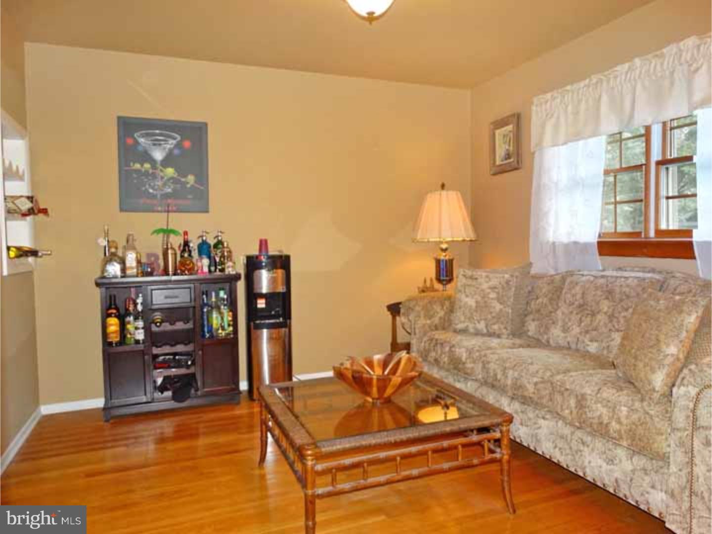 220 Centennial Road Warminster, PA 18974 - Photo 4 of 24 Dining Room